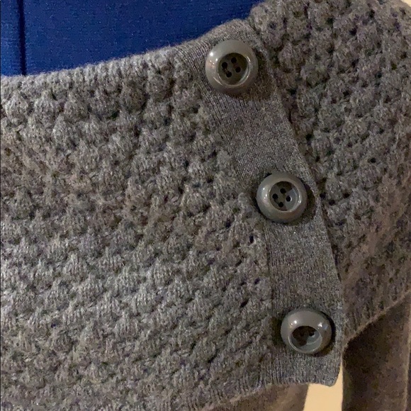 Ann Taylor 100% Cashmere Sweater - Picture 2 of 6